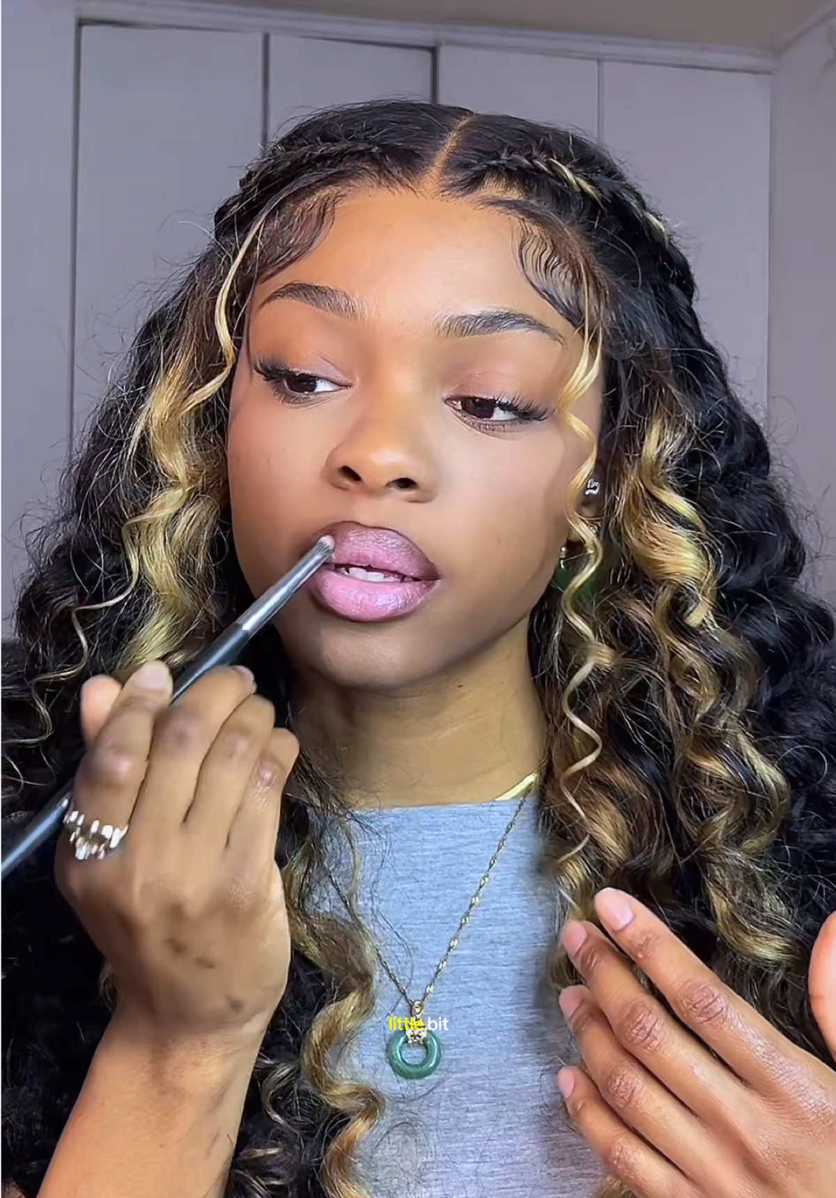 let’s try these @madebymitchell beam glosses✨ we got strawberry swirl, baddie, and irl ✨ they’re so gorg! @madebymitchellusa #madebymitchell #beamgloss #makeup #gloss 