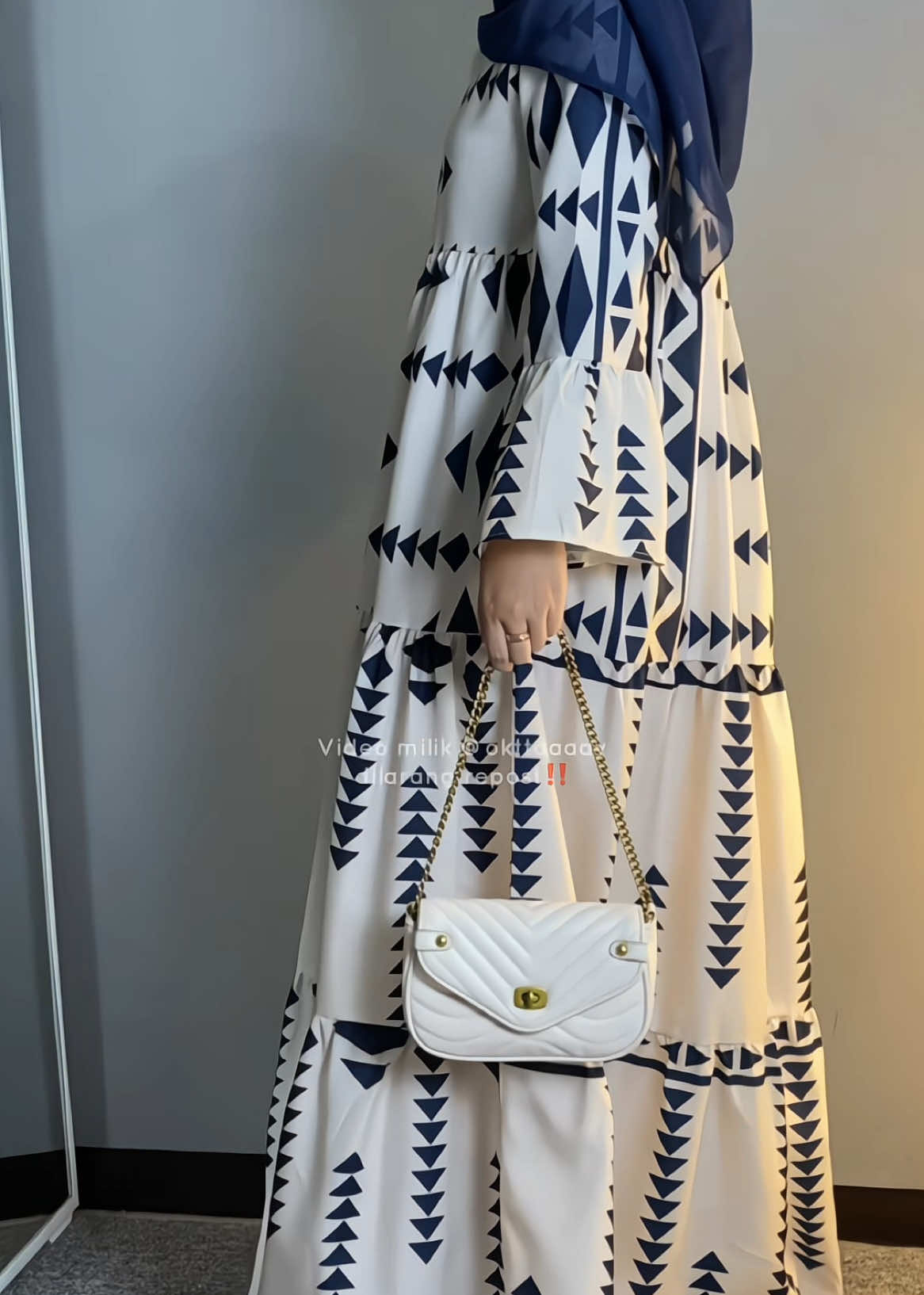 Dress nya cantik bgt 🫶🏻#dress #dresscantik #dresskekinian #dresslebaran #ootdlebaran 