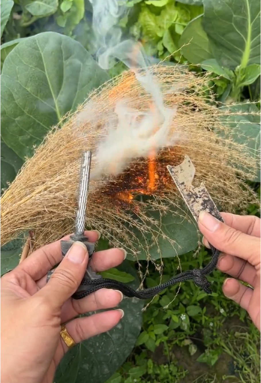 Thanh đánh lửa sinh tồn tránh bị bỏng #gicungco22 #giadungthongminh🌱 #giadungtienich #xuhuong 