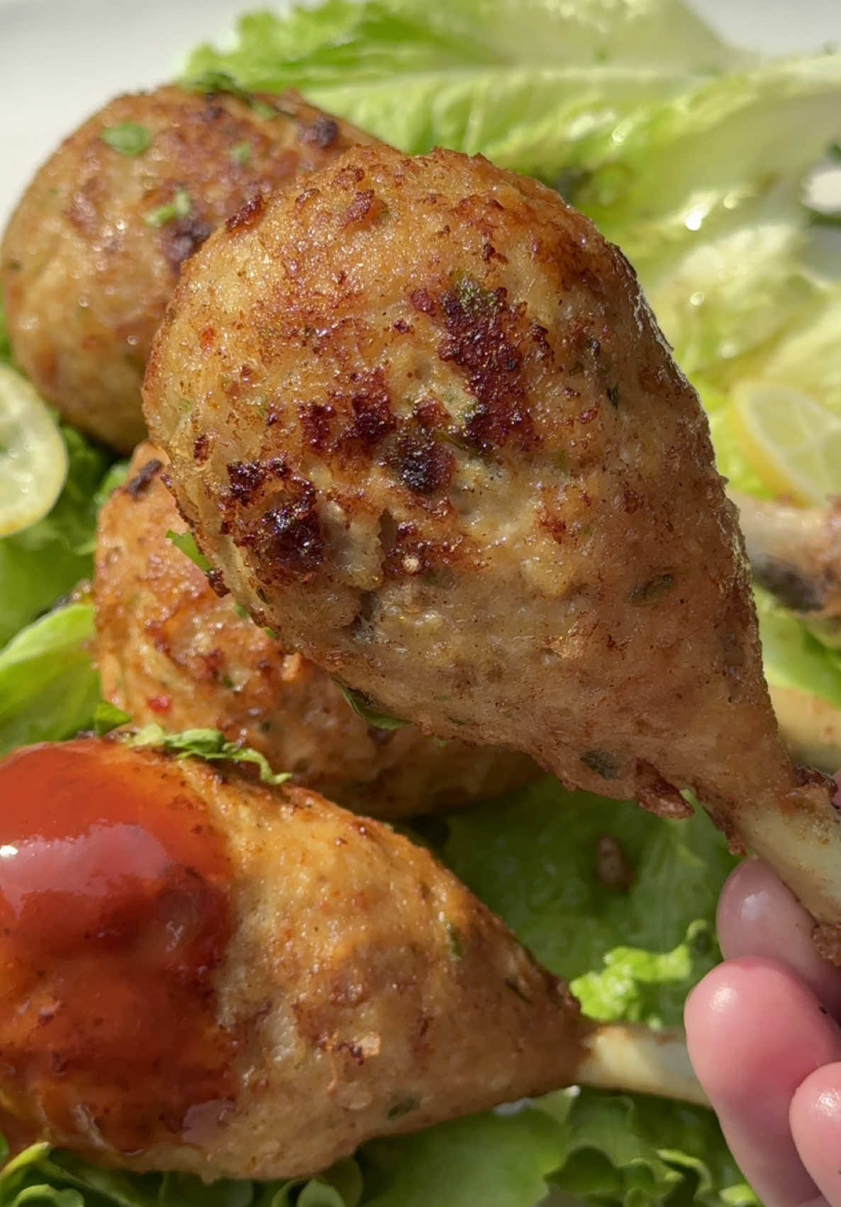 Save option on hai mery 2nd Account @Foodie Girl Sara py (Chicken Drumsticks) (Please do Subscribe my YouTube Channel) #cooking #Recipe  #recipes #foryoupage❤️❤️ #fypシ゚viral #outdoorcooking #fry #foryo #TikTokFood #chutney #Food #chicken #foryoupage❤️❤️ #outdoorcooking 