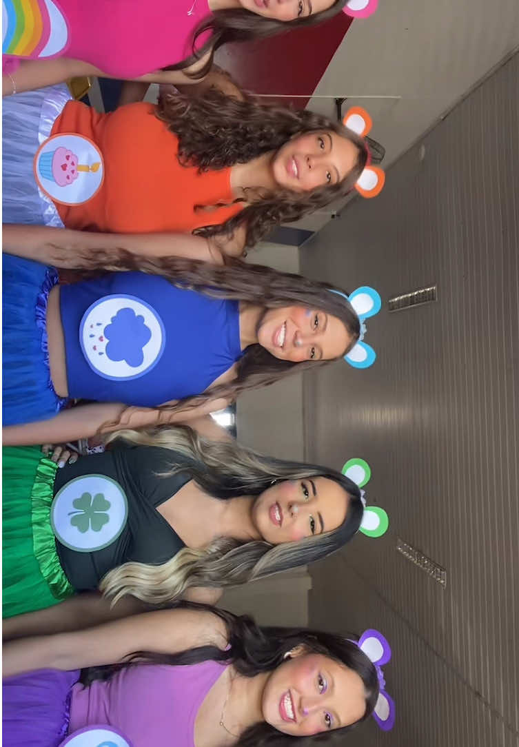 ursinhos carinhosos 💚💜🩷💙🧡#troteterceirão #carnaval #ursinhoscarinhosos @Emanuelle Martinez @isa💋 @gi_klimczak @gruner 
