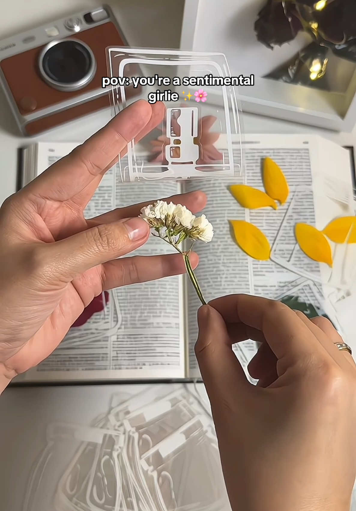 as a sentimental girlie, this is how i preserved the flowers he gave me -- as a bookmark 💌 #preservedflowers #flowers #driedflowers #bookmark #diybookmark 