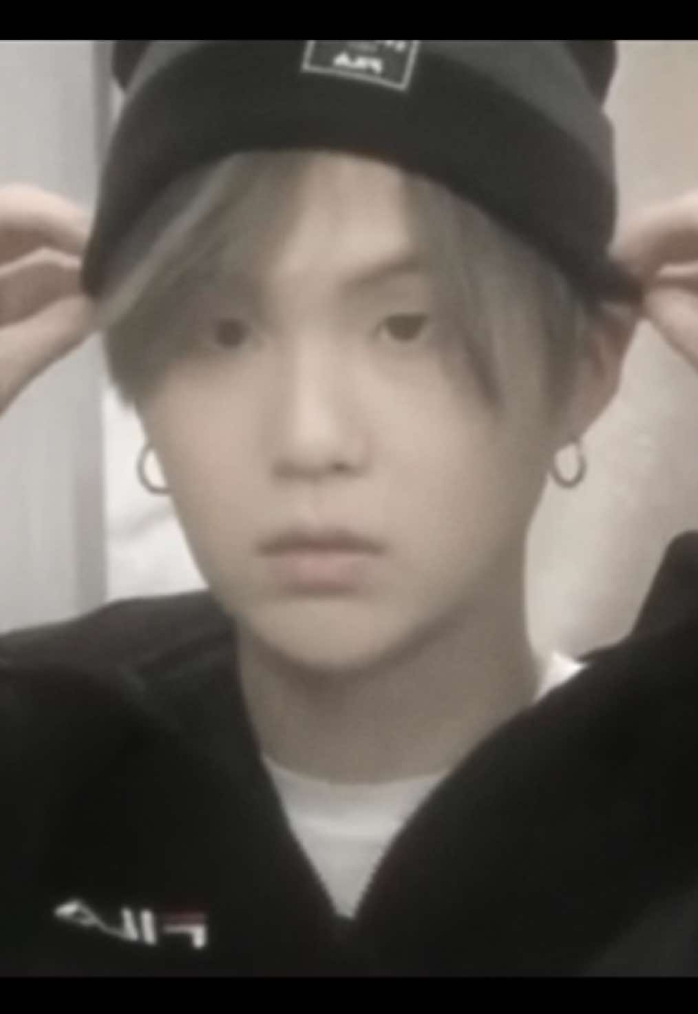 I miss you every day,the little things that remind me of you,a song, a familiar scent,or even the way the sun sets just right no matter how much time passes the feeling never fades. I carry you with me in my heart, in my thoughts, and in all the ways I wish you were still#yoongi #minyoongi #trend#btsarmy #kpopfypシ #zyxcba 