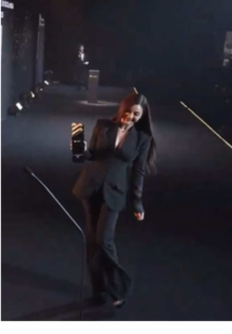 และนี่คืออิงฟ้า วราหะค่ะ 555555 #ENGFAxThailandSocialAwards #อิงฟ้ามหาชน #อิงฟ้าวราหะ #engfawaraha #อิงฟ้ามิสแกรนด์ไทยแลนด์2022 #engfamissgrandthailand2022 #fyp 