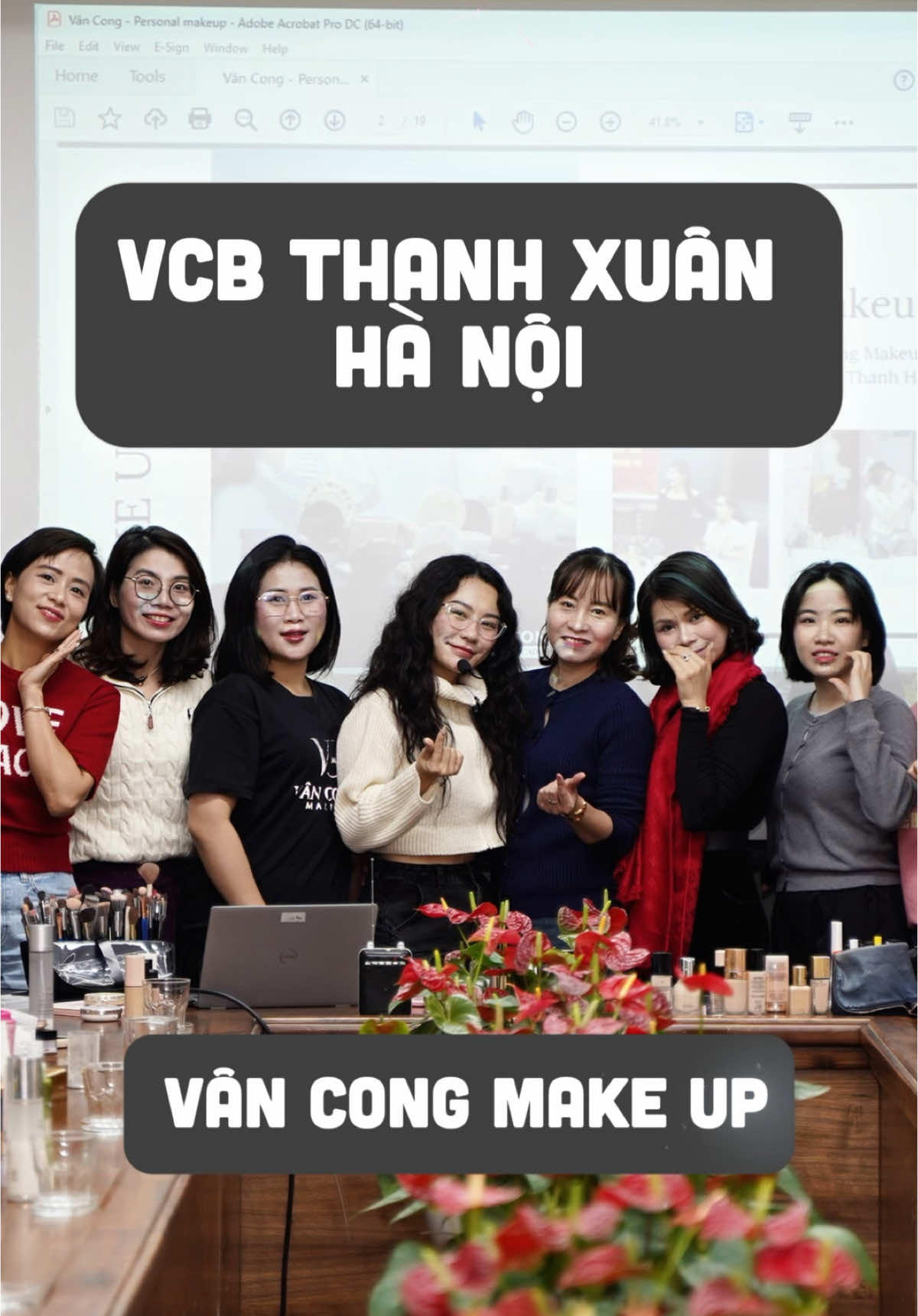 Lớp học makeup cá nhân của team Vân Cong Makeup cùng các chị em Vietcombank chi nhánh Thanh Xuân, Hà Nội #vancongmakeup #vancongmakeupacademy #vancongmakeupthanhhoa #makeup #makeuptutorial #makeupartist #makeupchuyennghiep #viral #layoutmakeup #trangdiemdep #xuhuong #trangdiem #layout #khoahocmakeup #makeupcodau 