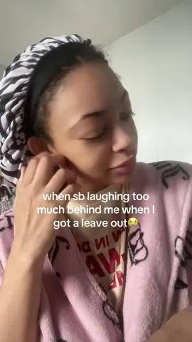 😭😭IS SHE LEFT OUT LMK FR #joking #fy #lmao #leaveoutquickweave #foryoupage #hair #hairtok #hairstyles #fypシ 