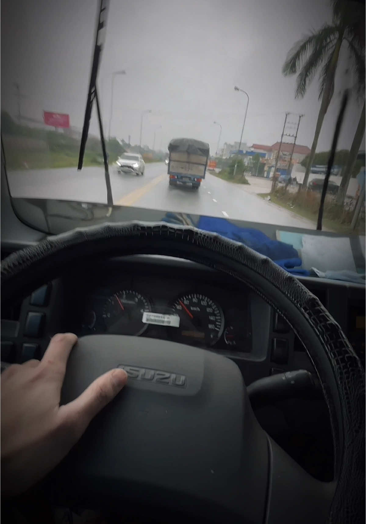 Có chịu làm dâu nghành tài không#utdom #xetaitiktok #xetai #toptop #xetaibacnam #banglaixe #isuzu #taplaixe #capcut #baoanepx #chohangbacnam 