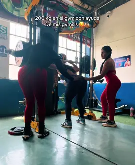 🥰🫶🏻💪 @Stephanie Muñoz @Rouss Zaldivar  #GymTok #gymrat #tiktok #humor 