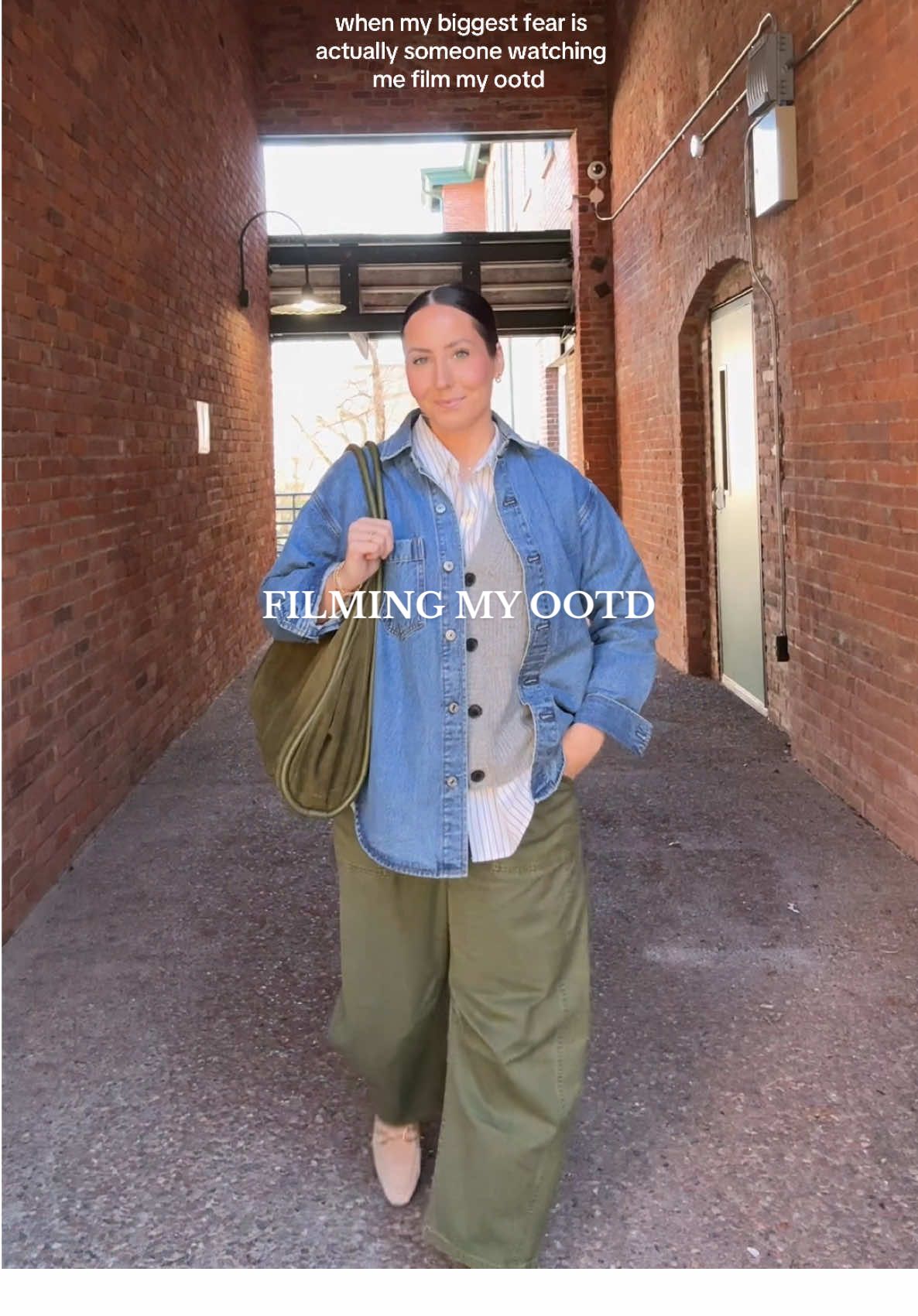 its me telling myself “okay” 💀💀 It takes me 20 mins instead of 20 seconds bc im paranoid #fyp #fypo #funny #relatable #filmingbloopers #cringe #OOTD #outfitinspo #styleinspo 