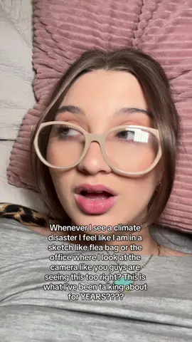 not just me right?? #lafires #climaechange #environmentalism #drillbabydrill 