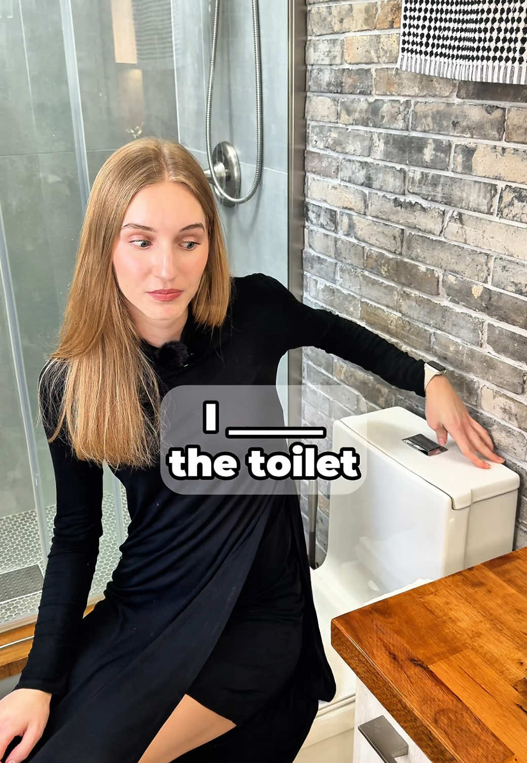 Bathroom Vocab Boost 🚾🙌🏼 #ariannitalagringa #englishwithariannitalagringa #learnenglish #english #englishteacher #mexico #venezuela #colombia #china #japan #Brasil #korea #india #argentina #chile #humor #comedy #fun #funny #gringa 