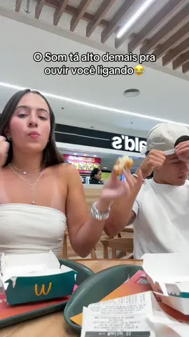 #porradelove o Som tá alto demais pra ouvir você ligando