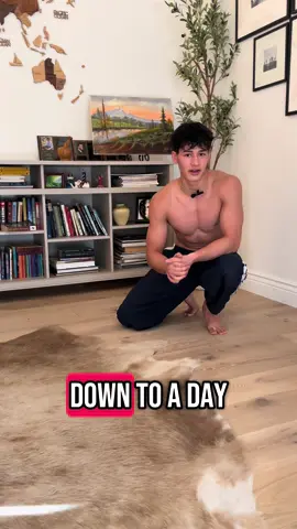 90 degree hold = strength✅ Elbow Lever = balance✅ Dm me “CUT” for 1:1 coaching #calisthenics #Fitness #elbowlever #90degreehold #gymmotivation #homeworkout 