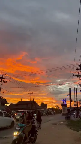 sanset🌄#fypage #lewatberandafyp #sansetsore🌅 #lewatberandafyp #storywa #konaweselatan #foryoupage #tiktokviral 