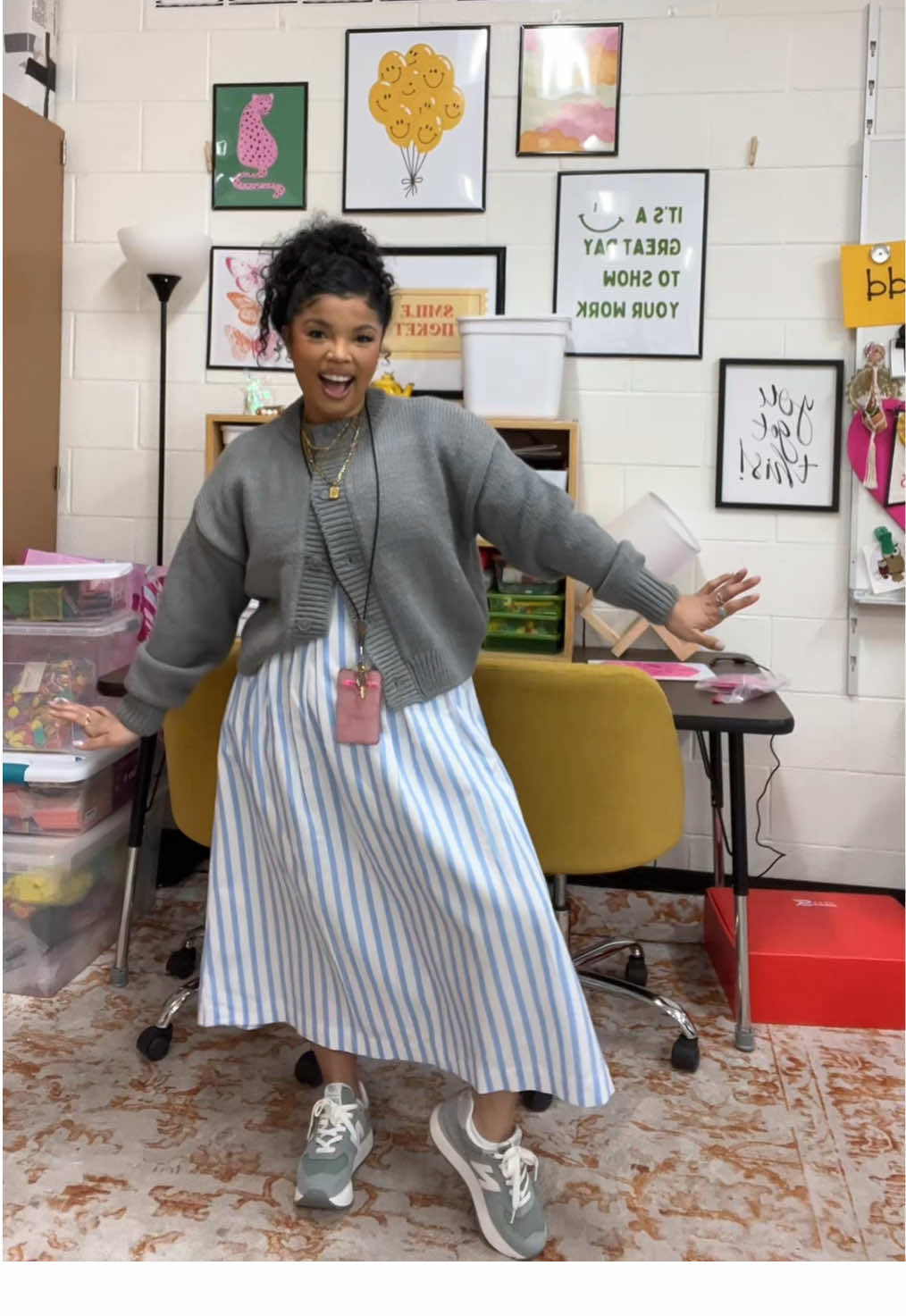This week has felt forever long! #teacher #teacherlife #teacherstyle #OOTD #workoutfit #outfitideas #teacherootd #teachertalk 