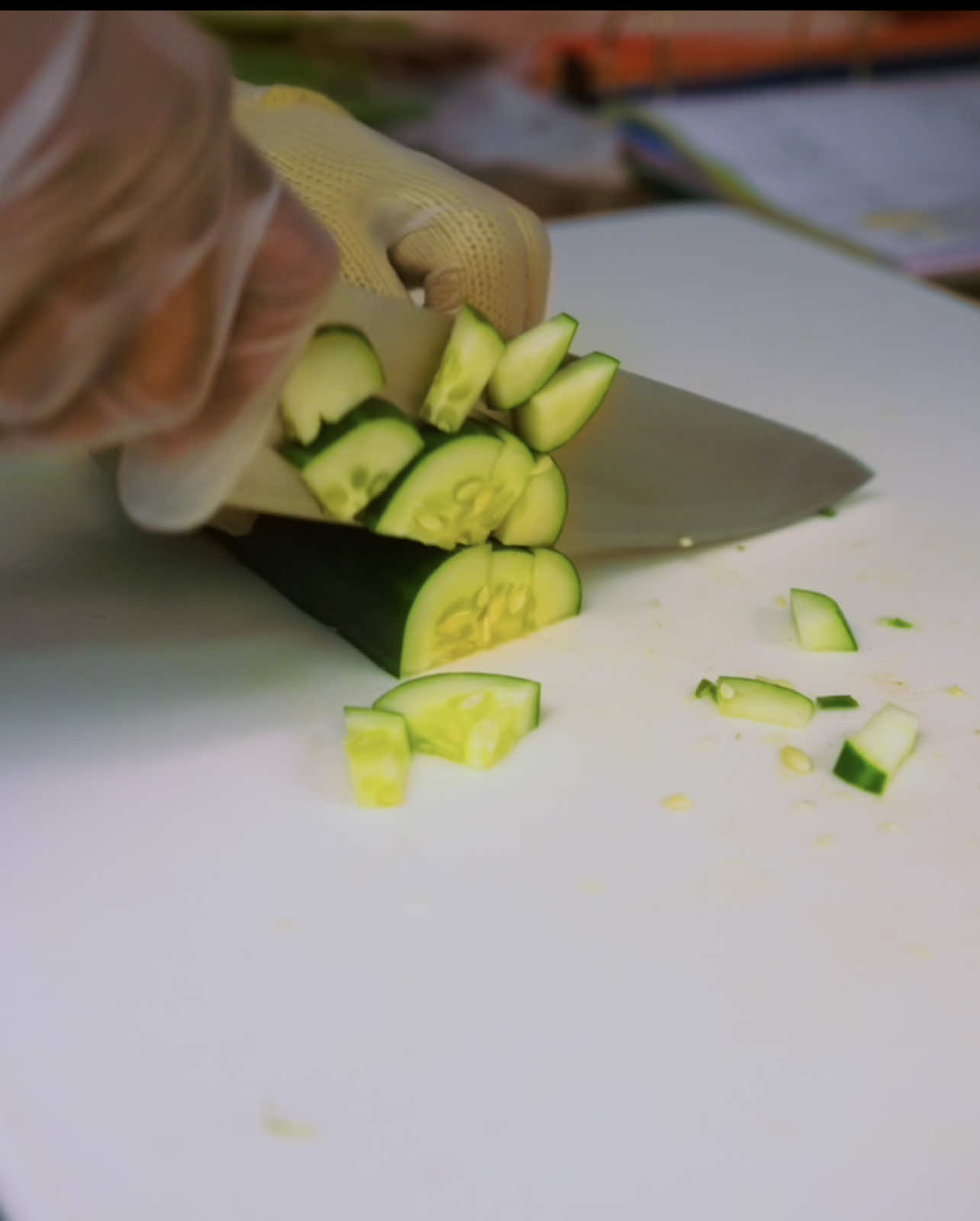 We filmed (2 cam ops, me and @laurenetinsley) an entire culinary commercial using 1 pro light. We got to film in this same kitchen a year before and had no lighting with us, it’s crazy how one light can make such a difference.  #filmmaking #frames #videgraphytips #marketingtips #videography #cinematography #marketingdigital