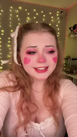 Erm guys who is this (I got bored) #clown #clownmakeuplook #fyp #sigma #skibiditoilet 