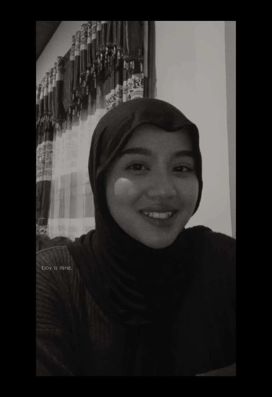 post ulang @arianagrande #theboyismine #arianagrande #coversong #foryoupage #foryou #fyp 