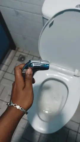 ဖင်ပါကျိမ်းတယ်🤣