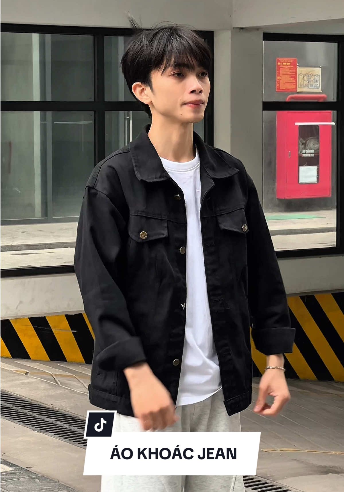 Chiếc áo mặc đi đâu cũng là đẹp #aokhoacjean #phoidonam #goiyphoido #outfit 