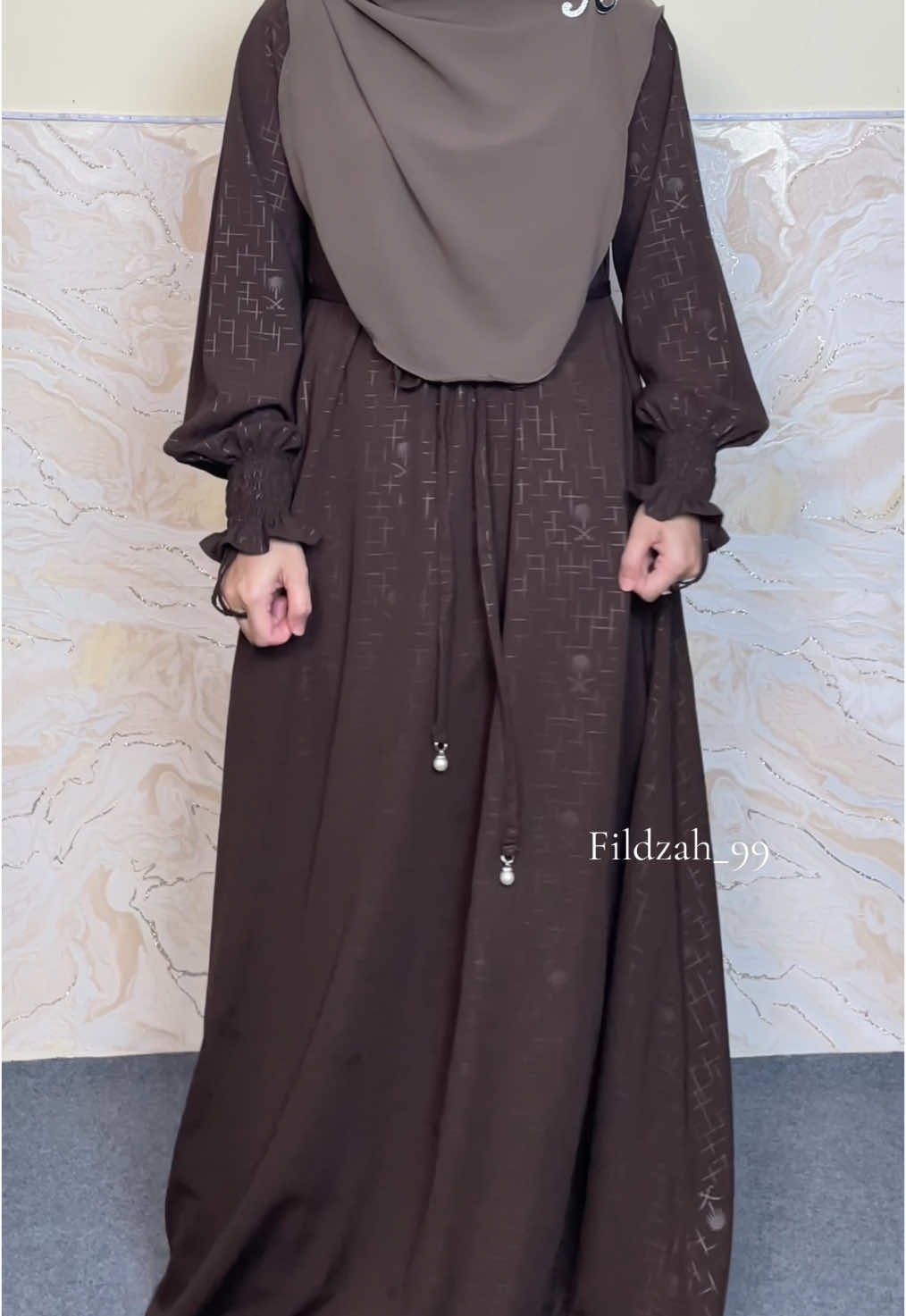 Gamis Abaya tali lengan karet bahan embos#gamislebaran2025 #abayagamis #abayaelnazira #abayaembos #gamisembosterbaru #gamisembos #gamisterbaru2025 #gamiskekinian 