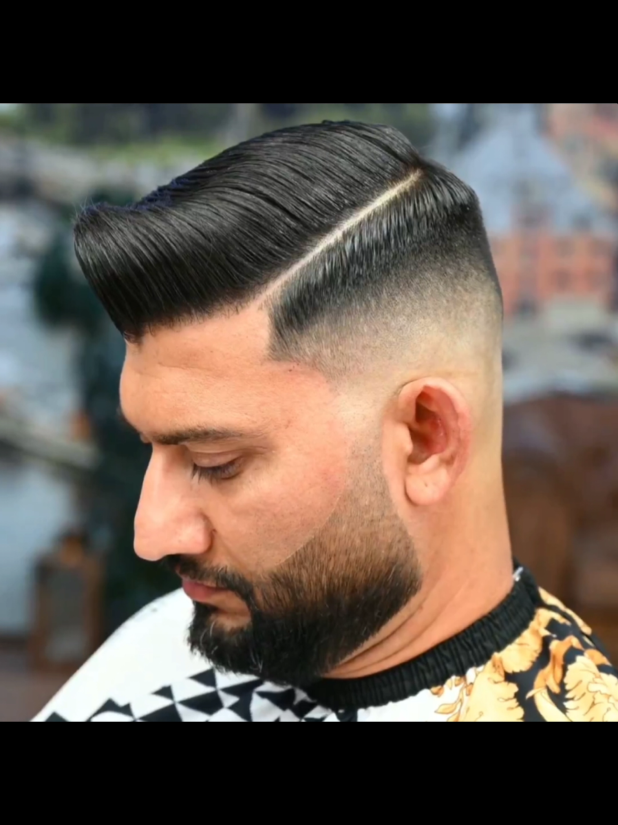 شاهد وتعلم أسهل طريقة لتدريس الشعر #skinfade #australia #sweden #تيك_توك #حلاقة#ترند #barber 