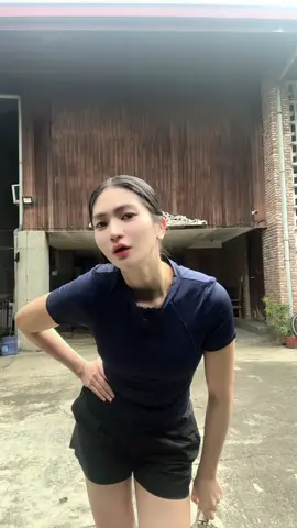 Absolutely loving my dri-fit sports top—so comfy, and perfect for any workout! #drifittop #runningera #runningtop #ootdforrunning #OOTD #drifitootd 