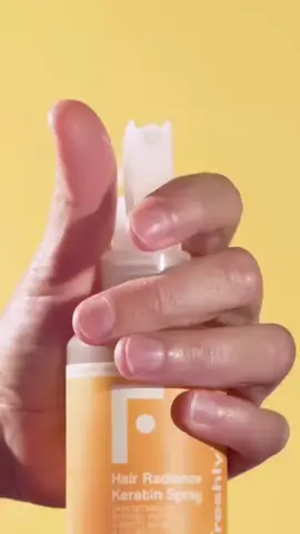 Este es el protector térmico, CON keratina vegetal y SIN siliconas, que mejorará el pelo seco, encrespado y sin brillo. 🤩 #freshly #freshlycosmetics #haircare #cosmeticanatural