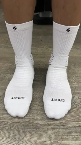 Compression socks  recommended for basketball 🏀 and volleyball 🏐 #bestsocks #sidelinesports #affordablesocks #trainingsocks 