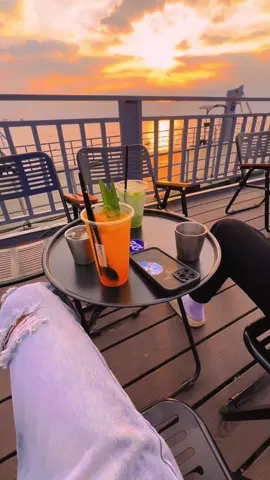 Trả lại em về với yên bình…#delicafe #doaphudungcuoicung #chill #chiquan