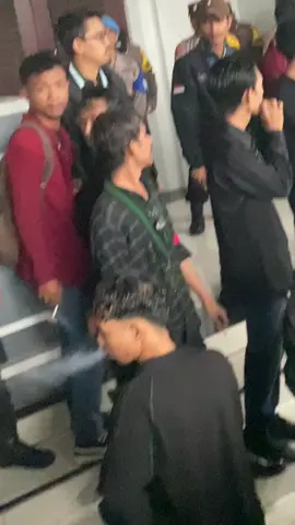 Lebih mementingkan isi perut dari pada merawat isi kepala🔥