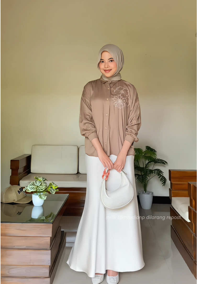 rekomendasi rok satin yang bakal kepake buat ke beberapa occasion 💗 #rokwanita #skirt #outfitideas #outfitinspo 