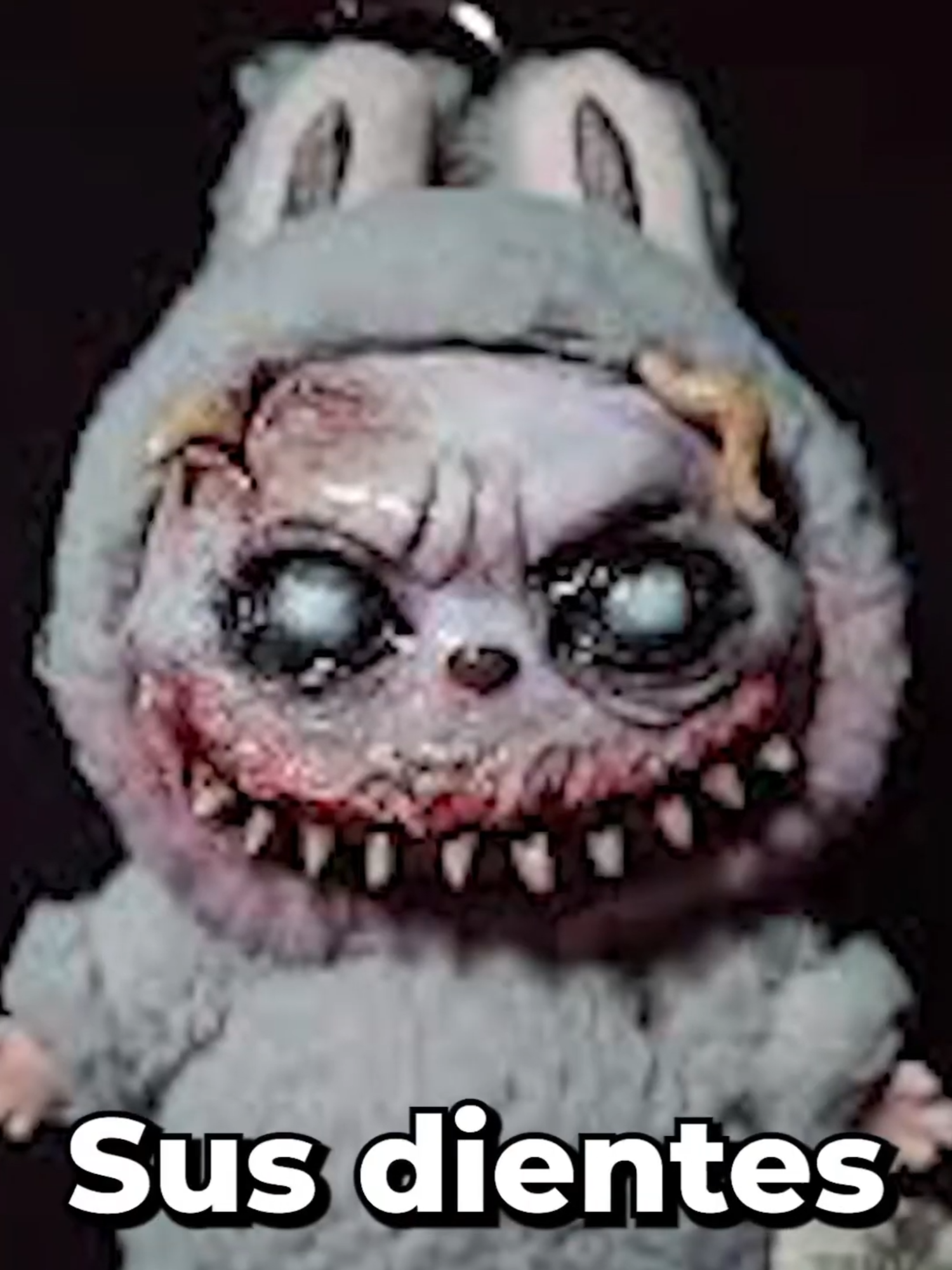Por esta razón NUNCA tomes un LABUBU ABANDONADO❌  #labubu #terror #creepypasta #miedo