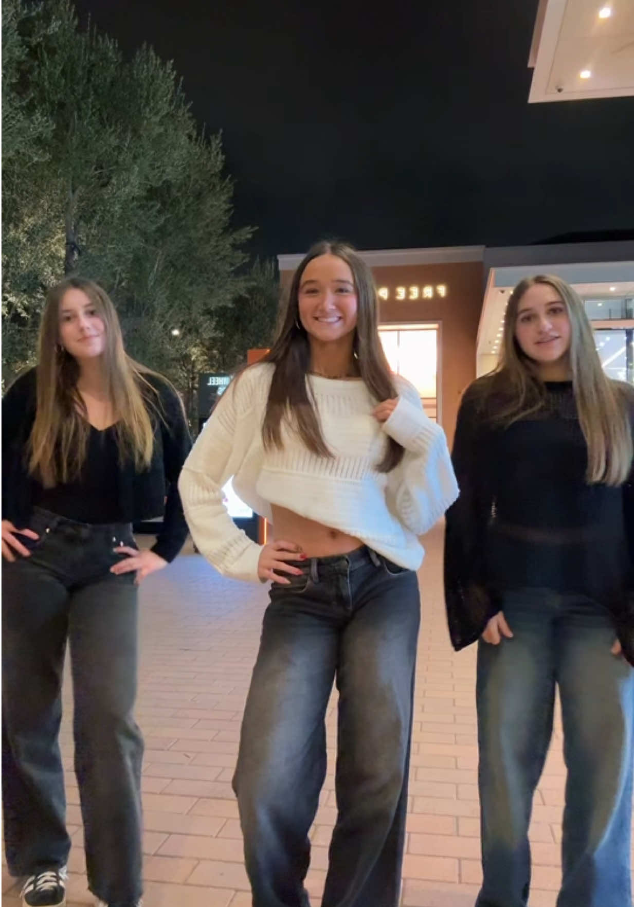 all jeans from @MOTEL  @Natalia @ivy  #clothes #outfitinspo #fashion #fashionacc #fashiontok #fitinspo #fit #outfits #brinkleycheo #OOTD #dances #dancers #dancetok #trio 