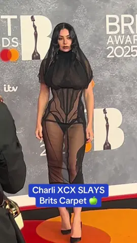 Charli XCX stuns on the BRITs Red Carpet 😍 #charlixcx #brat #bratsummer #brits #brits2025 