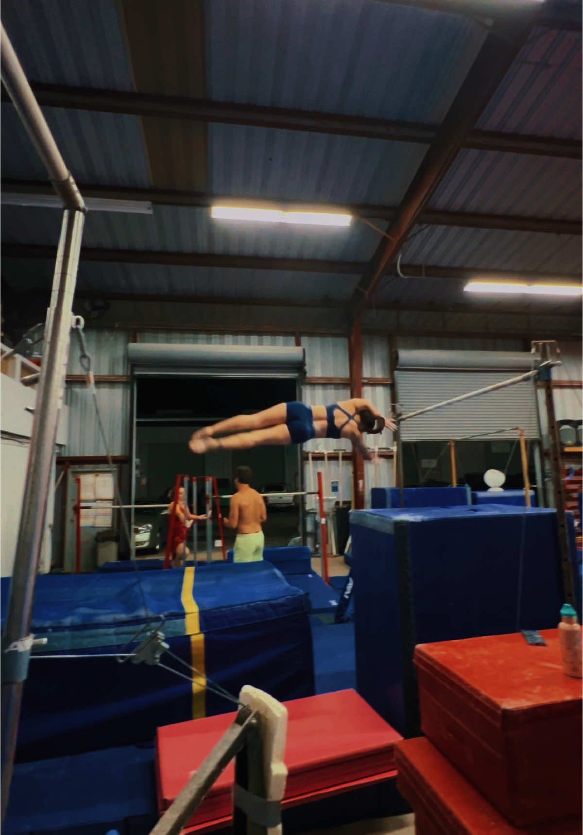 Idk, it works 🤷🏻‍♀️ 😆.  Bail drill. High to low bar transition. #trainingday #barprogressions #progression #bail #baildrill #adultgymnastics #gymnastics #fly #pov #Fitness #over40fitness #bars #hightolow  #bartranstions #hightolowbar #overshoots #overshootdrill 