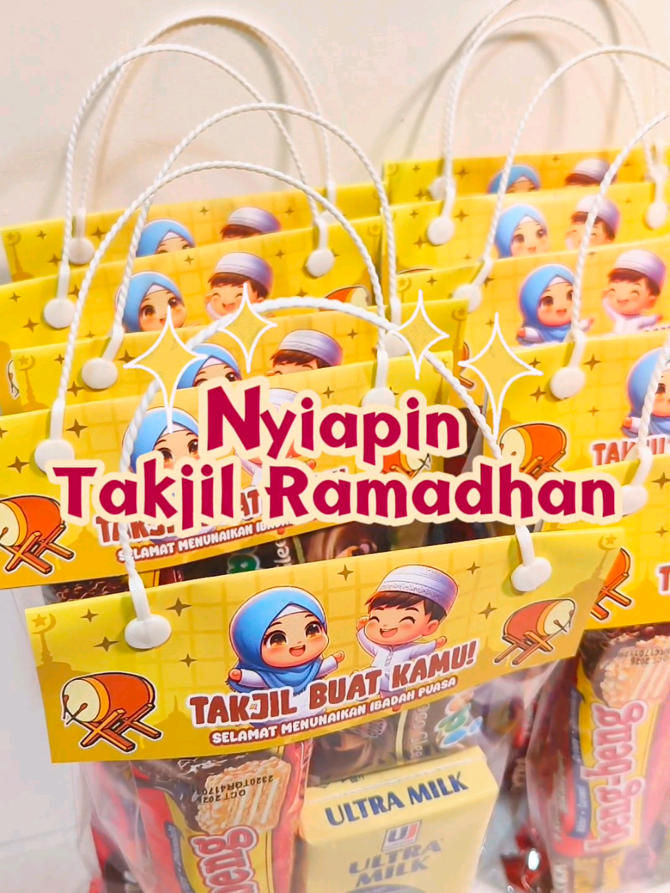 Berbagi takjil lebih praktis dan ekonomis menggunakan kemasan snack kecil ini nihh, kemasannya memiliki ukuran 12x18 cm dan bisa di isi susu kotak 125ml #takjilramadhan #takjilhariini #marhabanyaramadhan #kemasancantik #kemasanmurah #ideramadhan #ramadhanekstraseru #salatiga24jam 
