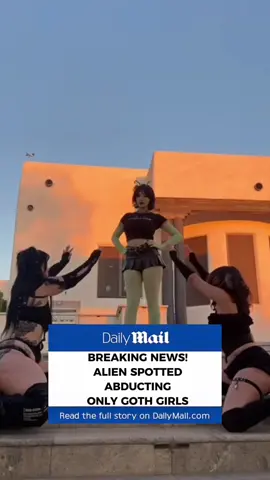 My goth girls @Goddess and @deviilbby 🙂‍↕️🖤 #CapCut #altgirl #gothgirl #aliengirl 