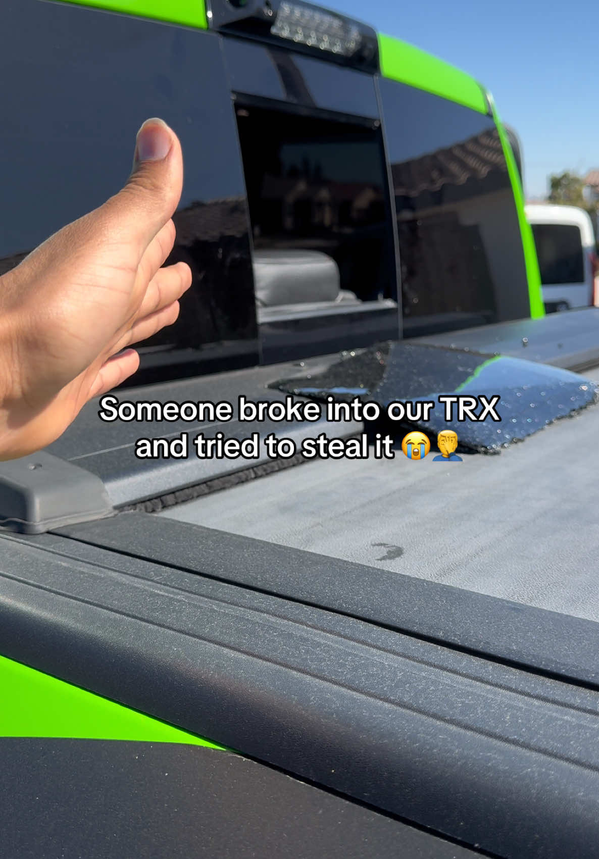 I think it’s time to leave Cali 🤦‍♂️ #girlfriend #boyfriend #crime #trx #truck #car #fyp 