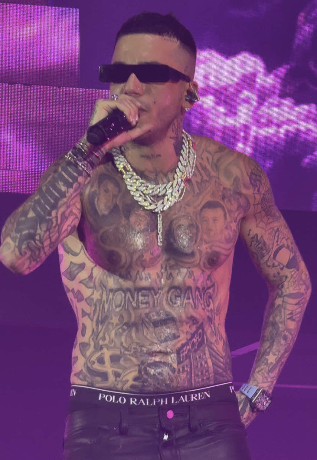 Con questi rapper io ci faccio un frappé🧋😋// @Sfera Ebbasta👑// #rockstar #sfera #padova #datazero #sferaebbasta #trapking #bhmg #sferaebbastalive #trapvibes 