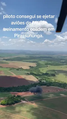 aviões de treinamento da FAB Pirassununga colidem