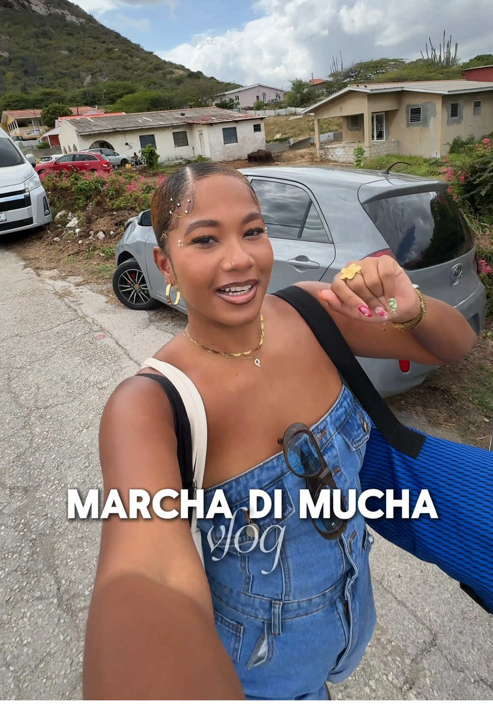 Recap marcha di mucha💃🏽 #papiamentu #papiamento #pabopagina #Vlog #dailyvlog #korsou #korsou🇨🇼 #curacao🇨🇼 #curacao #papiamentu🇨🇼🇧🇶🇦🇼 #carnival #carnivalparade #carnivalvlog #Vlog 