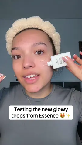 Kennt ihr schon von @essence cosmetics die Highlighting Drops✨😻#makeup #essence #highlightingdrops #makeuplook #glowyskin | keine anzeige
