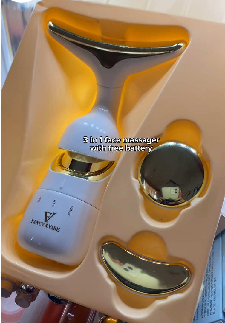 3in1 Face Lift Massager✨ This can help firm and lift your face! #facemassage #facemassager #faceliftingmassage #facelift #3in1massager 