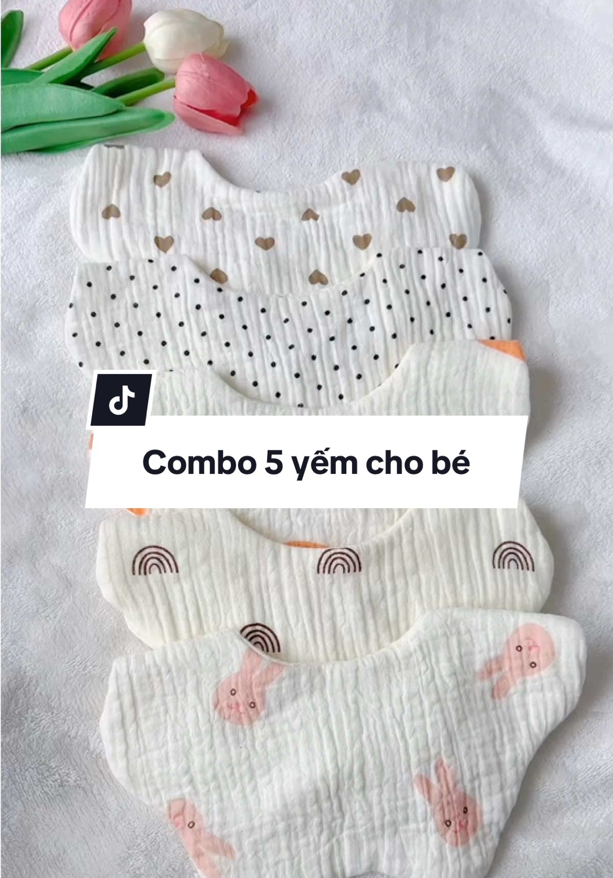 Set 5 yếm hoa xô tròn xoay 360 độ #xuhuongtiktok #nuoicondungcach #yemcochobe #yemhoaxoay #landaulamme #quanaotreem 