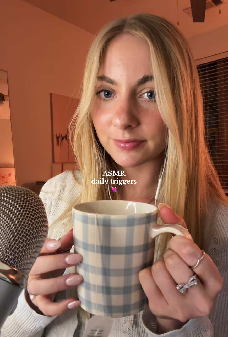 ASMR preview of tonight’s youtube vid !! ASMR Cam on Youtube 💘💘💘 #asmr #asmrsounds #tappingasmr #whisper #asmrcommunity #sleepaid #youtube #asmrforsleep 
