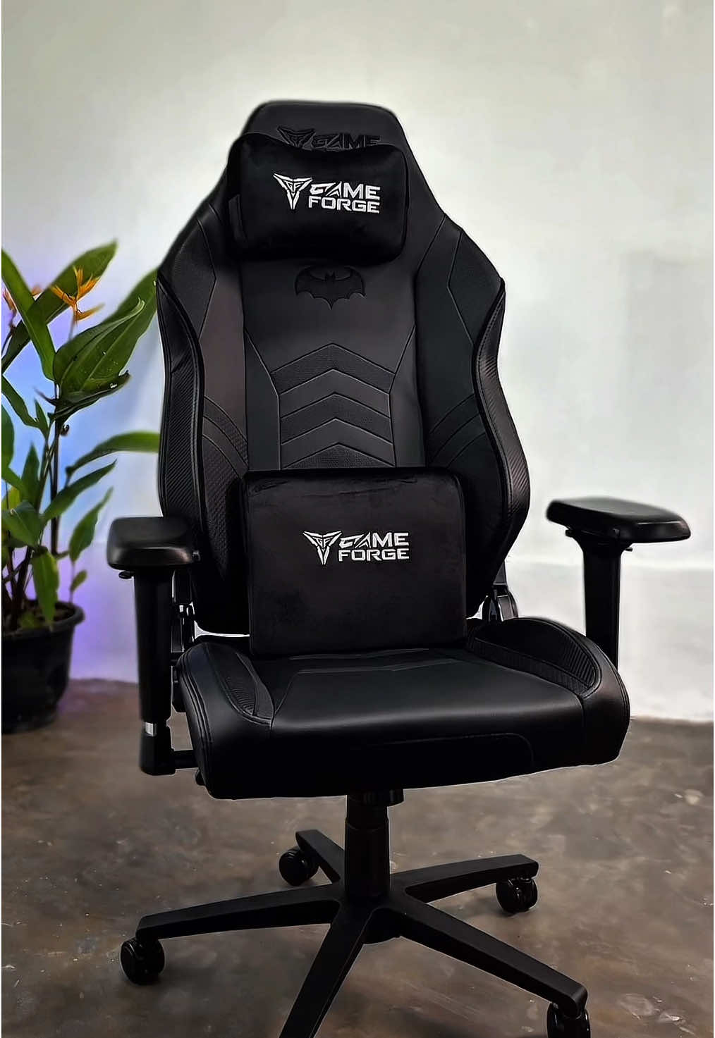 Unboxing Gameforge Gaming Chair #gamingchair #unboxing #gameforge #batman #gaming 