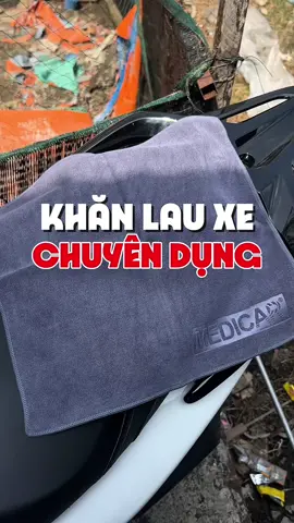 Khăn lau xe thấm hút tốt, không đổ lông, không gây xước bề mặt. Khăn lau xe Medicar. #khanlauxe #khanlau #khanlauxeoto #khanlauxechuyendung #minhladinhhaday 
