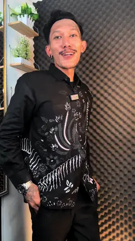 Moaak jan sip gawe romandon moaak #fyp #djiamputh #fypシ゚ #krinjingkining #tidakdiragukanlagi #trend #ramadhan2025 #ramadhan #kemejabatik 