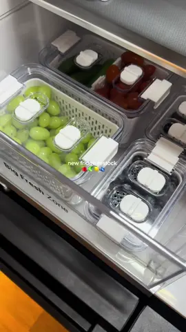 new fridge restock🍋🥒🍓#CleanTok#cleanhome#clean#cleaningtiktok#cleaning#cleanwithme#fridge#fridgerestock